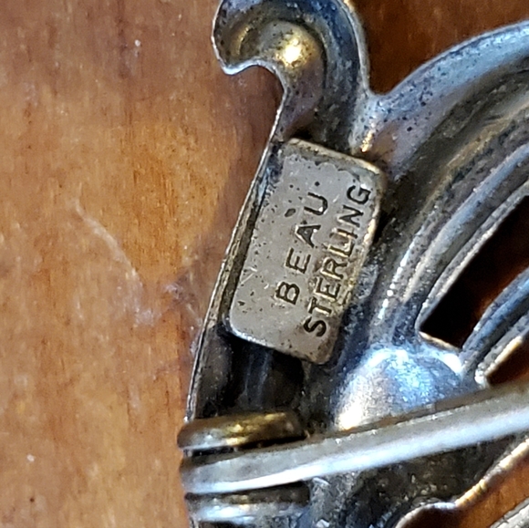 BEAU Sterling Treble Clef Musical Notes Pin Brooch Silver - Picture 5 of 5